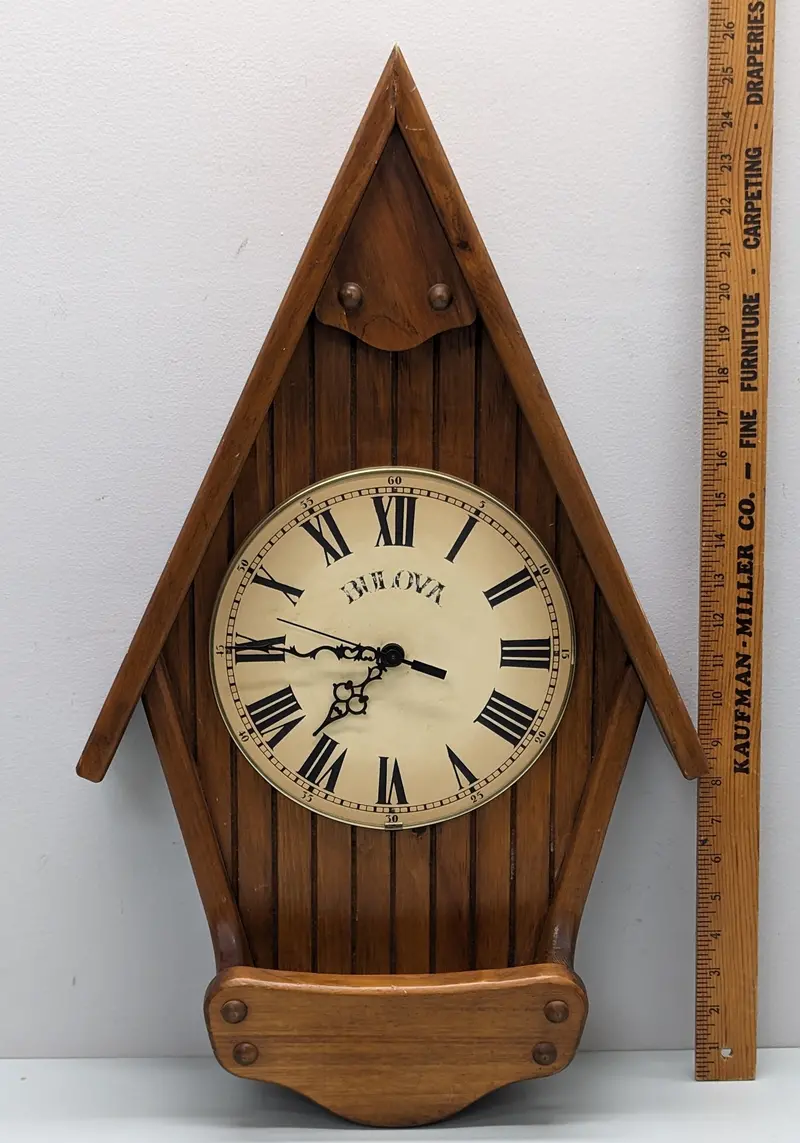 Bulova Pinnacol-Style Quartz Wall Clock – German-Made, 1970S Birdhouse Design 1