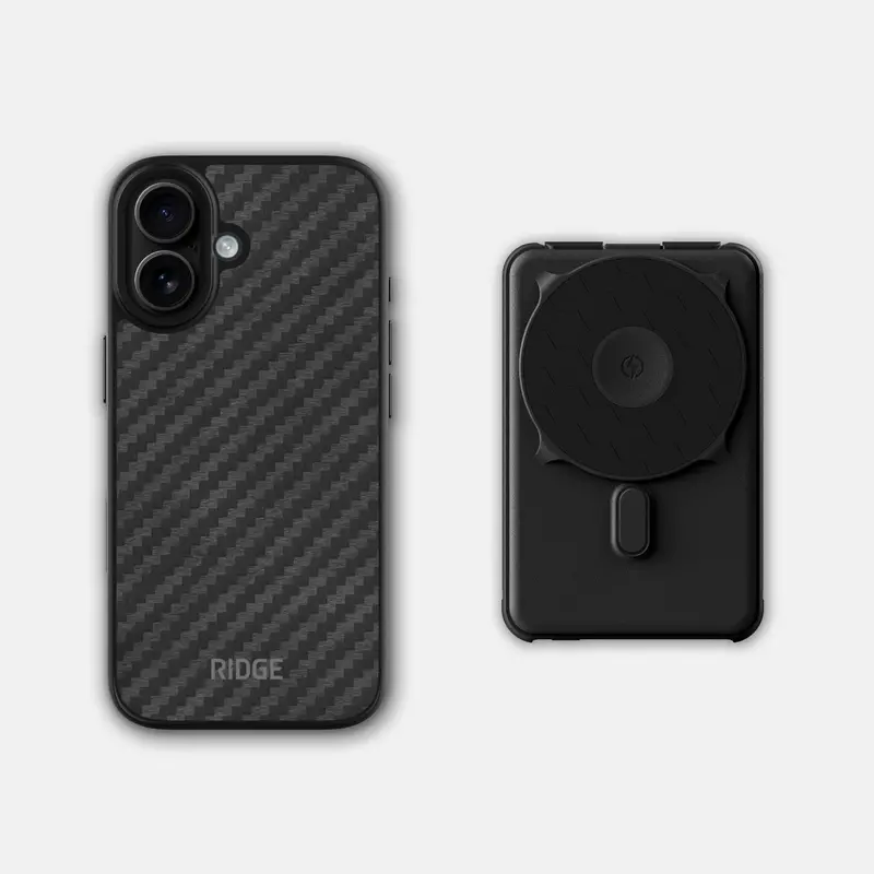 Everyday Charging Kit For Iphone 17 – Carbon Fiber Design 1