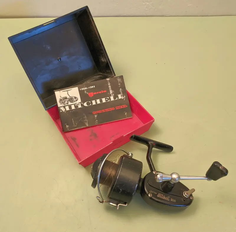 Garcia Mitchell 300 Spinning Reel – Includes Hard Shell Case And Original User Manual 1