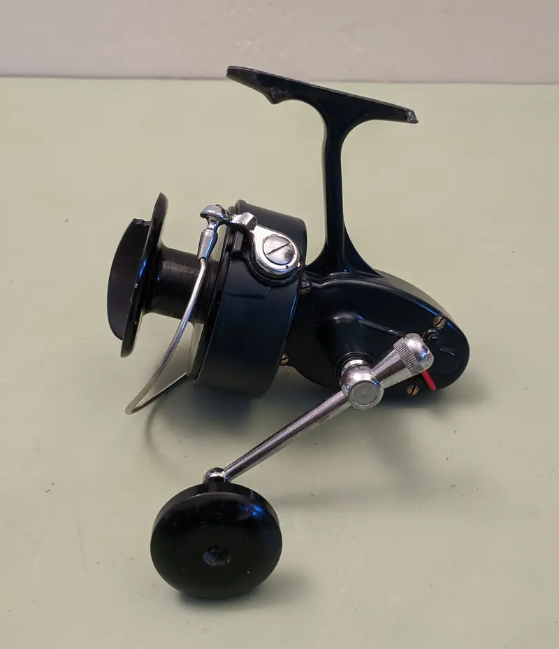 Garcia Mitchell 402 Saltwater Spinning Fishing Reel – Heavy-Duty Marine Grade 1