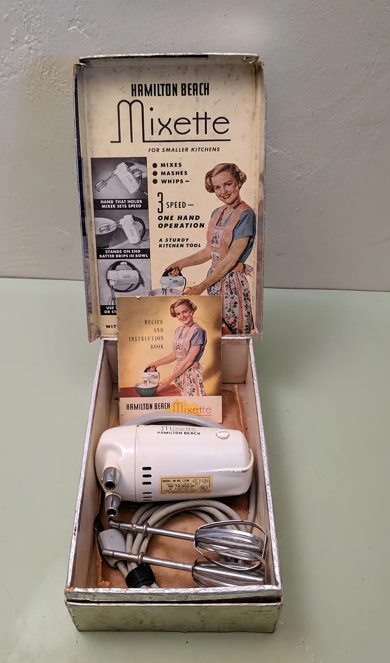 Hamilton Beach Mixette Hand Mixer – 1940S–1950S Mid-Century Kitchen Appliance 1