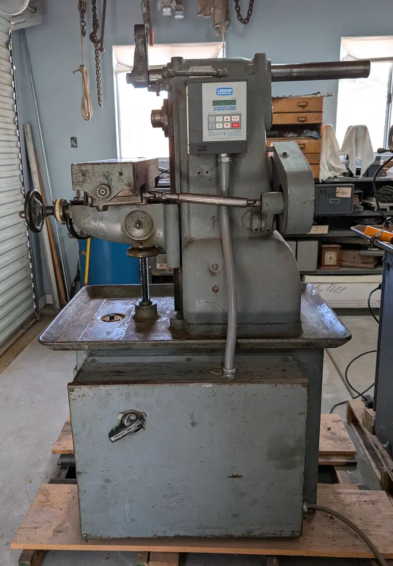Hardinge Um Universal Milling Machine — 6" × 25" Table, 110–1850 Rpm, 120/240V Single Phase 1