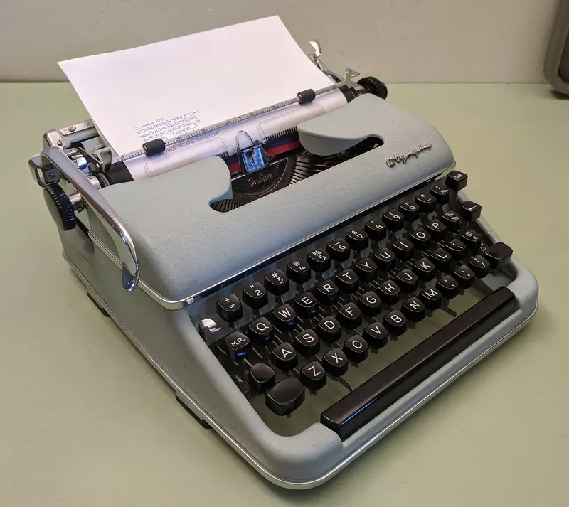 Olympia Sm3 Portable Typewriter Owner’S Manual (Pdf) 1