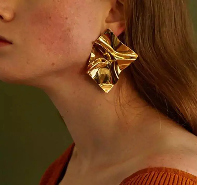 Oversized Golden Drop Earrings – Vintage European-Style Metal Statement Hoops For Women 1