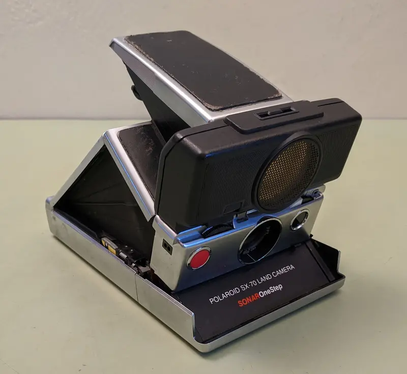 Polaroid Sx-70 Sonar Onestep Instant Camera – Iconic 1970S Folding Land Camera 1