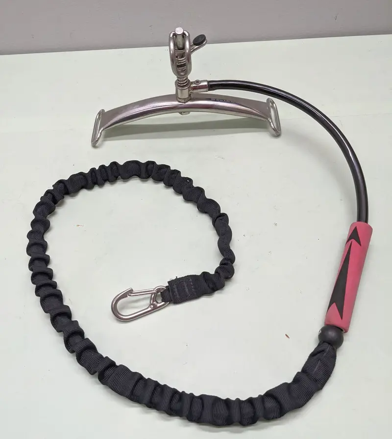 Slingshot Windsurfing Cradle Leash – Adjustable Tether For Board Safety 1