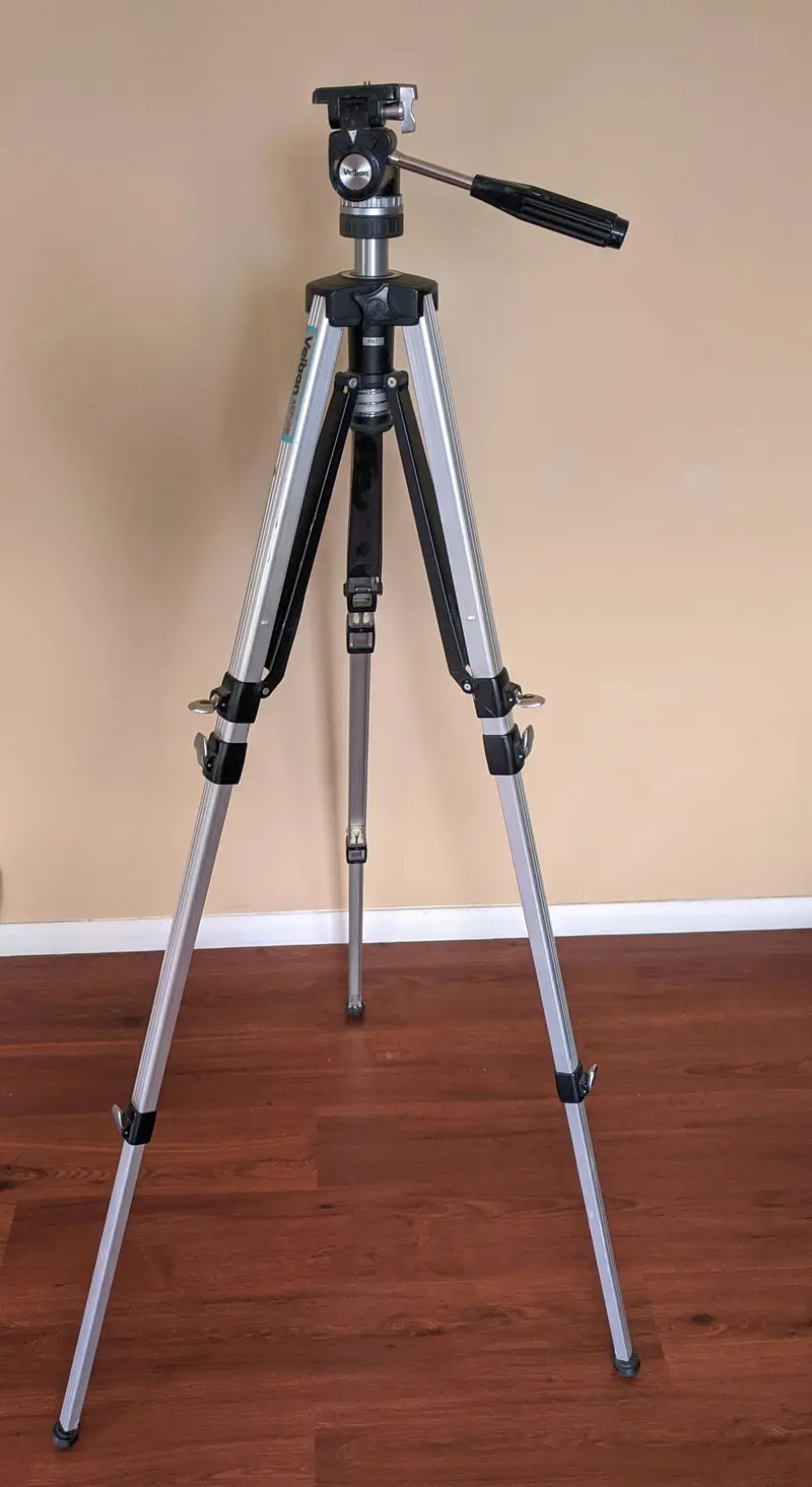 Velbon Aef-3B Super-Splay Tripod – Aluminum Support System With Wide-Leg Stability 1